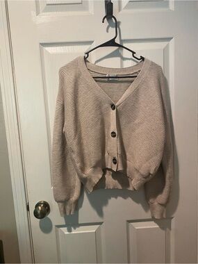Ribbed V-Neck Button Front Cropped Cardigan